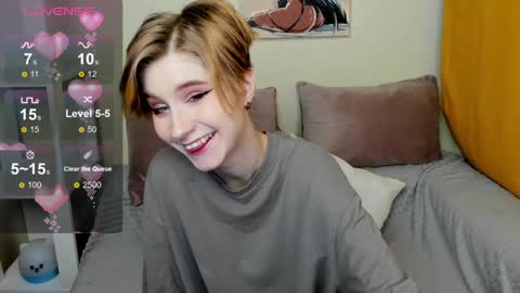 Snapshot of julescrown chatting on January 30, 1:33 am Jules online show from January 30, 1:33 am