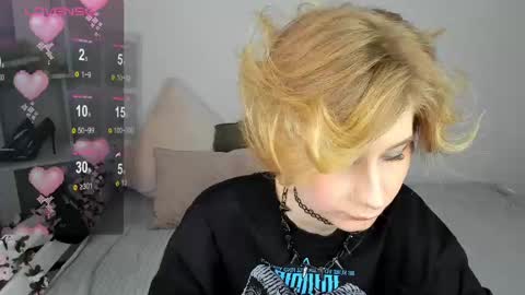 Snapshot of julescrown chatting on March 4, 1:12 am Jules online show from March 4, 1:12 am