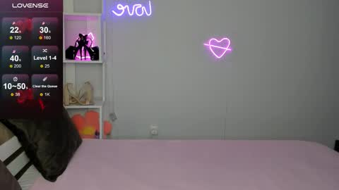 Snapshot of julescrown chatting on October 7, 1:21 am Jules online show from October 7, 1:21 am