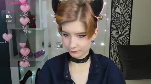 Snapshot of julescrown chatting on December 15, 1:24 am Jules online show from December 15, 1:24 am