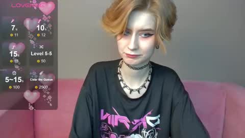 Snapshot of julescrown chatting on March 8, 12:53 am Jules online show from March 8, 12:53 am