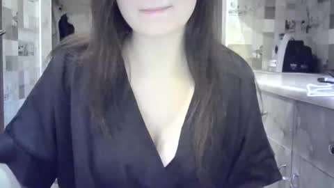 julia69009 online show from December 21, 8:43 pm