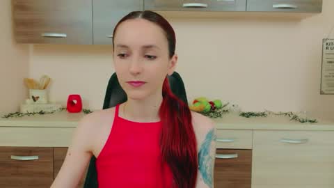 JuliaJae online show from June 2, 6:25 am