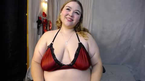 Juliana online show from February 24, 4:04 am