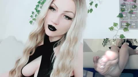 Snapshot of julia_wilson chatting on March 1, 5:27 pm ALL MY CONTENT at    online show from March 1, 5:27 pm