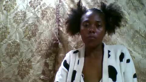 juliaaldy online show from May 31, 6:09 pm