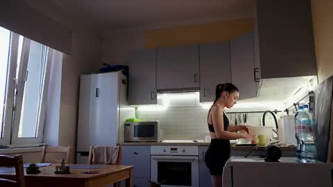 Molly online show from April 13, 3:13 pm