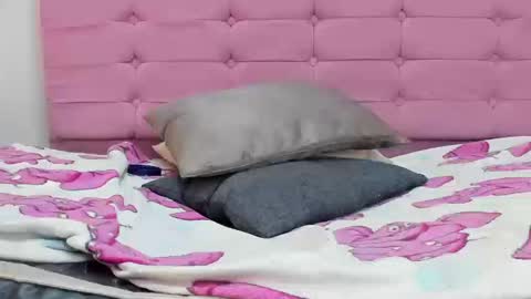 juliana12_ls online show from September 11, 6:30 pm