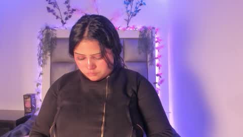 juliana_js_ online show from February 9, 4:15 am