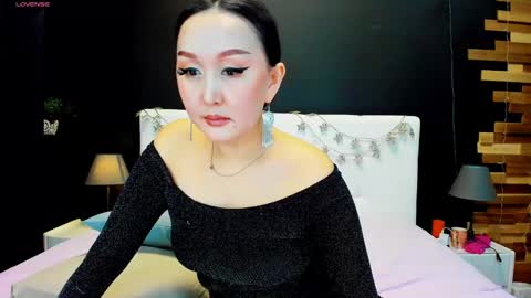 Julianna online show from February 4, 11:27 am