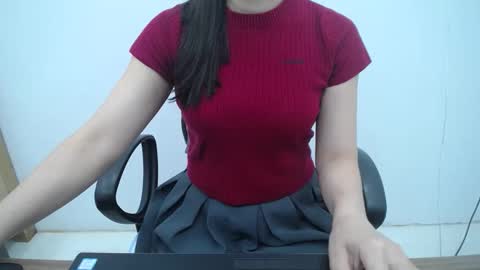 julie9x online show from November 7, 11:20 pm