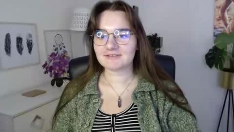 Julie online show from September 15, 12:35 pm