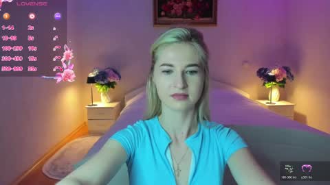 julieblazex online show from June 1, 7:59 pm