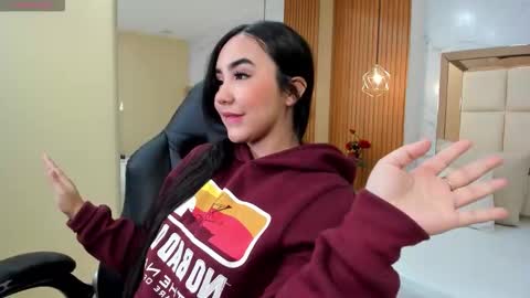     online show from December 3, 10:01 pm