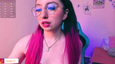 Snapshot of julieta_shelby chatting on October 20, 3:20 am Julieta Independent model online show from October 20, 3:20 am