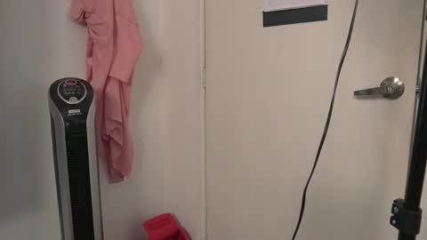 julieth_rojas online show from April 6, 4:46 am