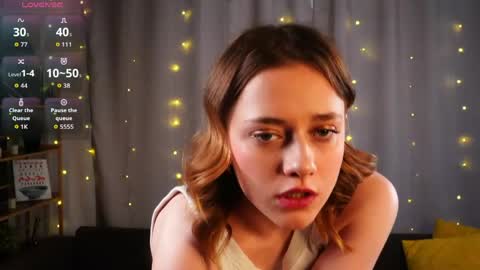 Mia online show from May 24, 3:27 am