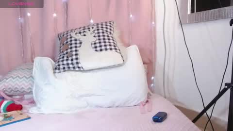 Snapshot of juliette_ponce chatting on February 20, 1:25 am juliette online show from February 20, 1:25 am