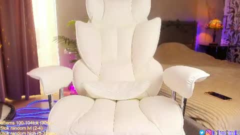 Julia online show from July 1, 1:38 am