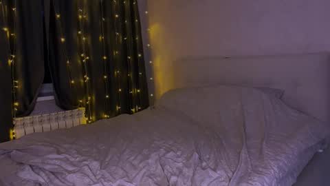 julsscom online show from December 22, 6:11 pm