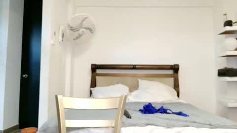 jessica online show from April 18, 7:51 pm