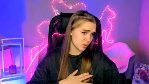 junewoods online show from February 16, 1:55 pm