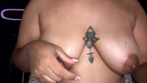 jus2peachy online show from October 1, 8:36 pm