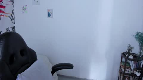 Sofia online show from February 25, 6:17 pm