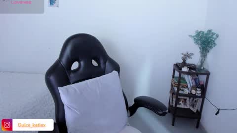 Sofia online show from March 8, 1:02 am