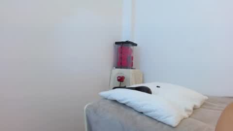 ChloeIndependient model online show from June 22, 5:43 pm