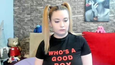 kalindahot online show from October 25, 6:15 pm