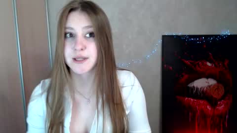 kamilla_love_ online show from March 31, 3:34 pm