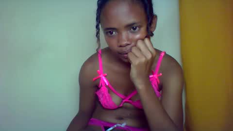 kamillah69 online show from November 17, 1:23 pm