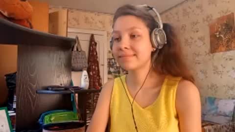 Mari  Simmons online show from September 26, 7:06 am