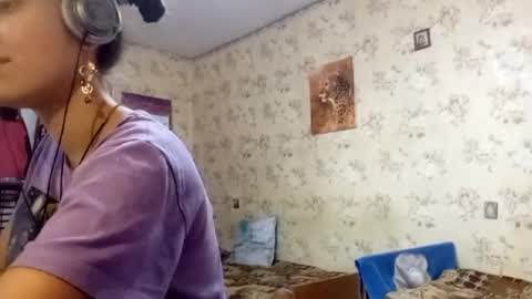 Mari  Simmons online show from September 13, 9:06 am