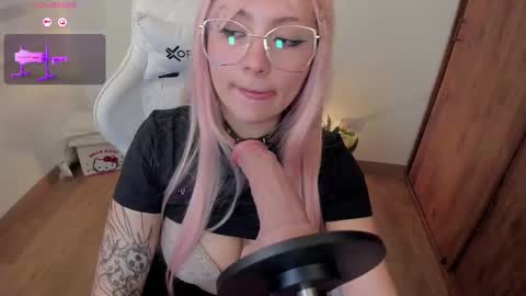 Hanny online show from February 6, 6:00 pm