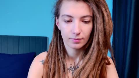 Kara online show from December 2, 9:06 pm