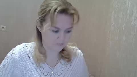 karennelsonx online show from February 3, 10:47 am