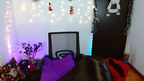 karime lee online show from December 20, 9:08 pm