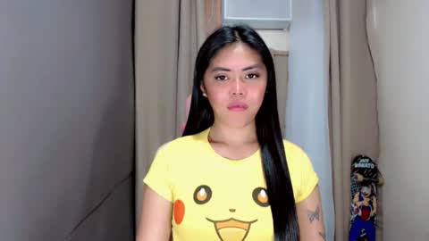 I AM BELLE online show from April 6, 2:51 pm