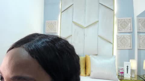 karinaacox online show from April 14, 12:38 pm