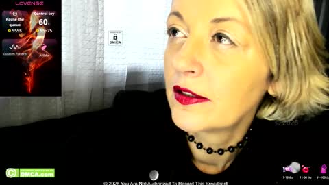 karinabrando online show from January 16, 9:05 am