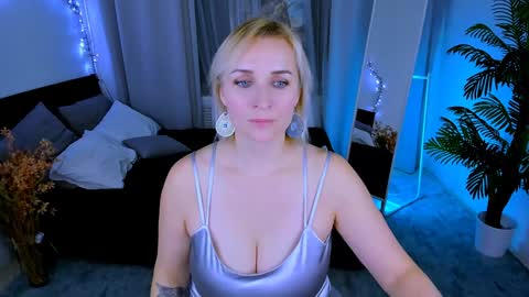 Karina  online show from January 31, 9:05 pm