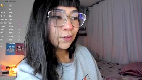 Snapshot of karla__1 chatting on February 3, 2:47 am Ill be on at sunday see u Lynn Could u help me to reach 100 Thmbs upp plssss Independent girl 3 online show from February 3, 2:47 am