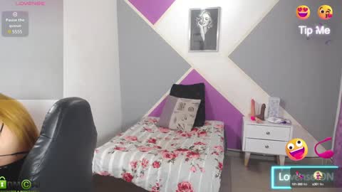 Karla online show from February 1, 1:30 pm