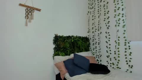 Karlye online show from February 11, 11:31 am