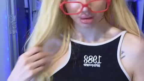 Julia online show from March 20, 10:36 pm