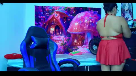    online show from October 9, 12:20 pm