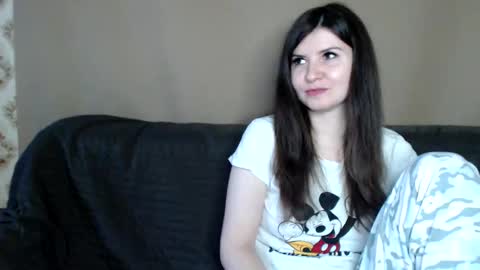 Snapshot of karolina_lin chatting on October 16, 2:47 am karolina_lin online show from October 16, 2:47 am