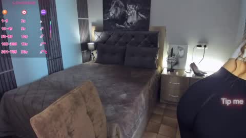 Karolina online show from April 22, 8:44 am